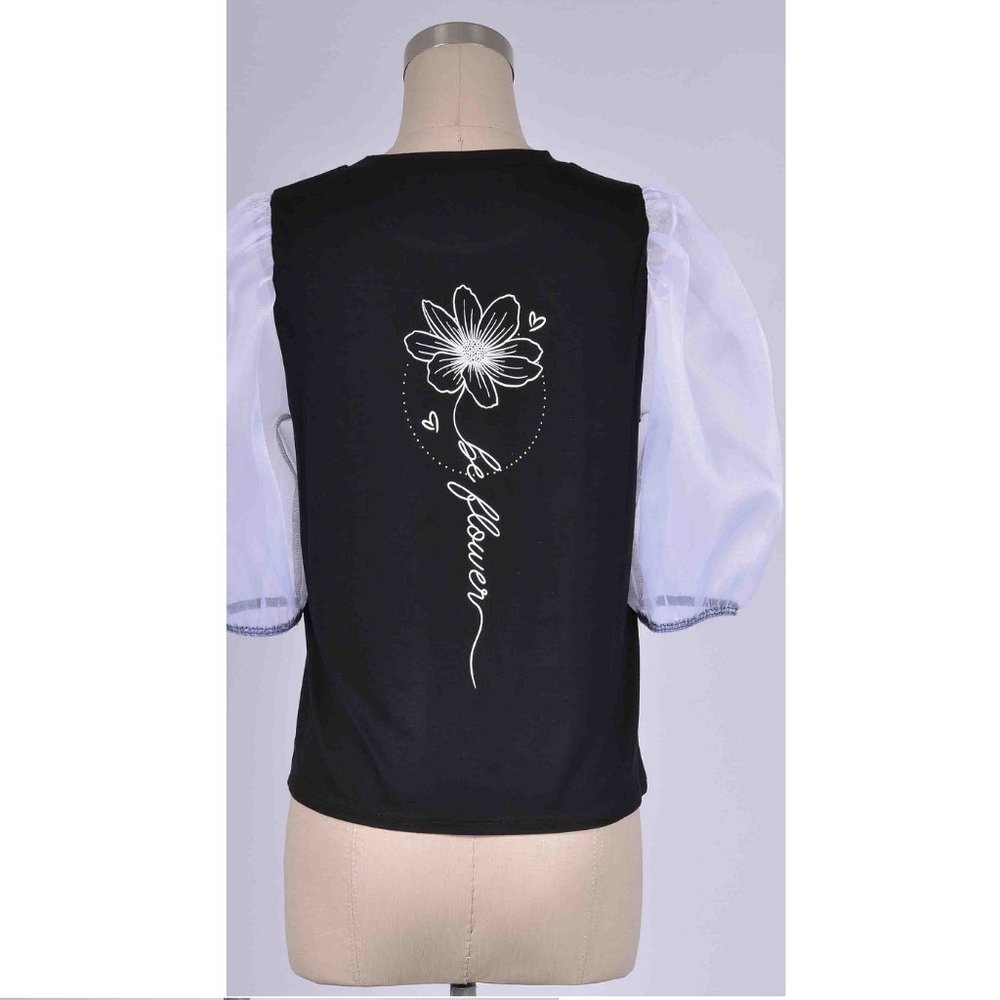 FLORAL GRAPHIC TOP